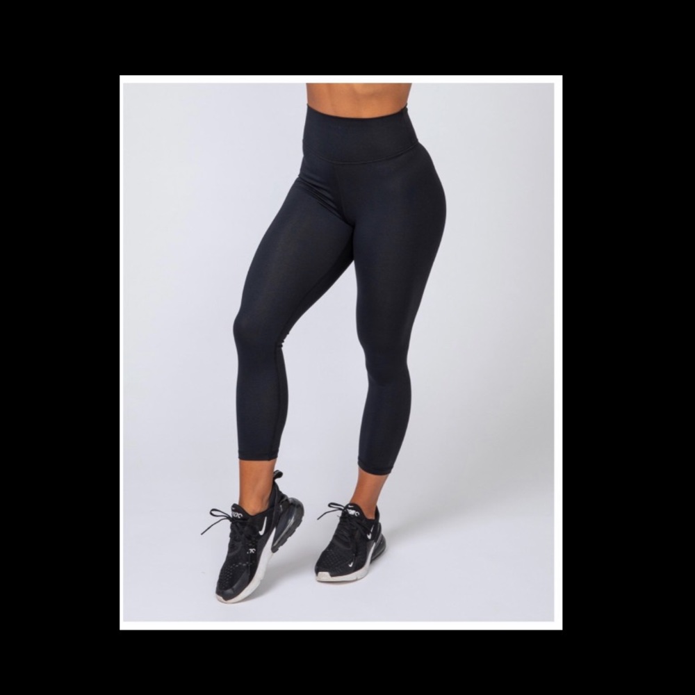 Muscle Nation - 7/8 Scrunch Bum Legging